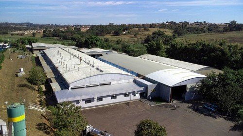 Quais os diferentes tipos de peças de borracha para implementos agrícolas e como são usadas?