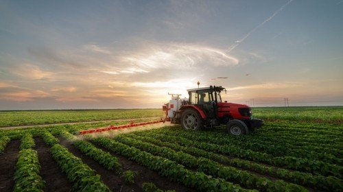 Artefatos de borracha usados em implementos agrícolas